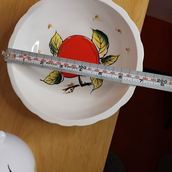 Vintage* Medium Ceramic Pitcher and Bowl - Picture 9 of 11